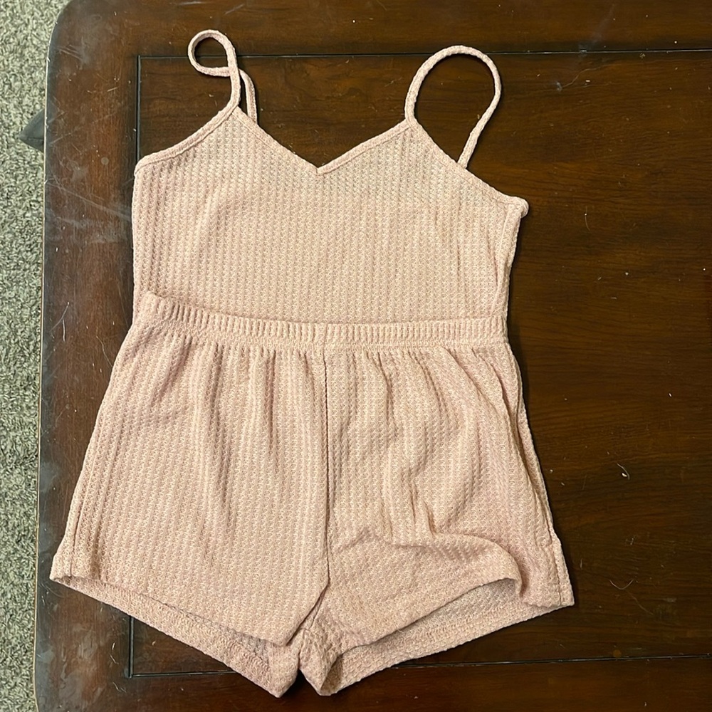 Women’s cropped lounge set